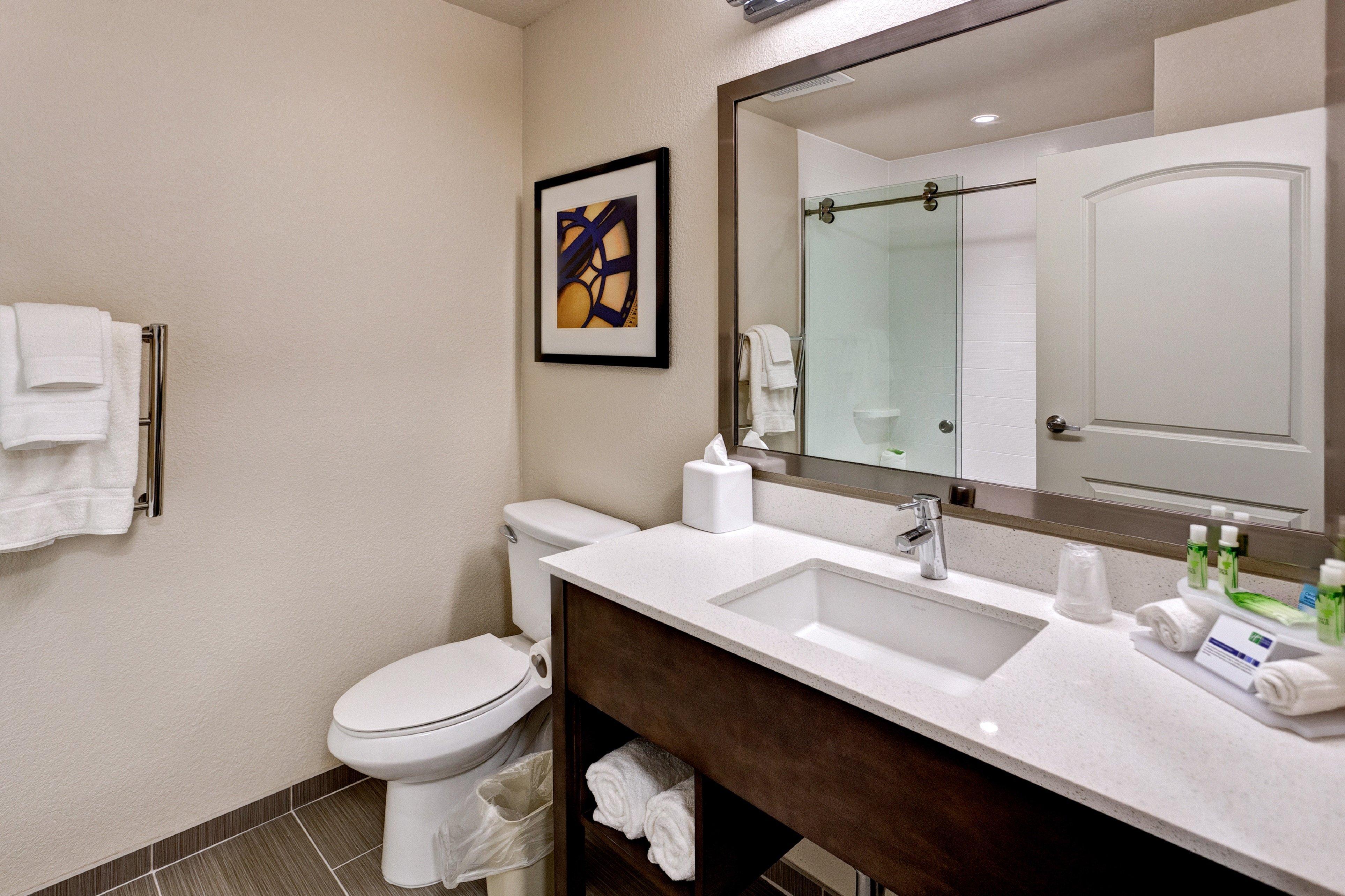 Holiday Inn Express & Suites Great Bend By Ihg Dış mekan fotoğraf